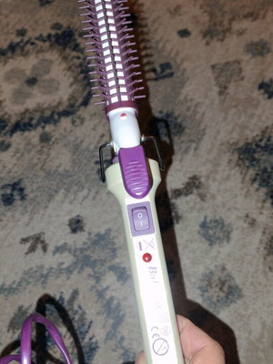 Babyliss curling device used