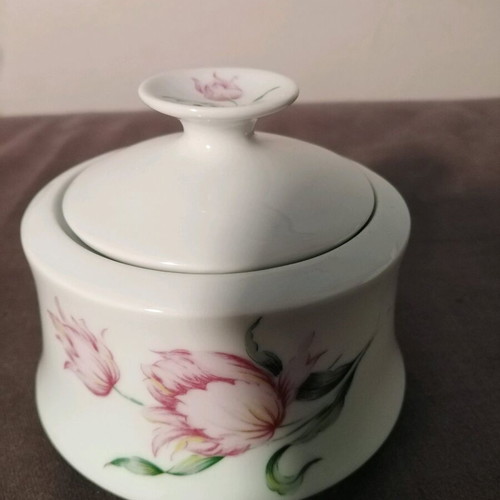 Alfoldi porcelain tea set from Hungary, romantic design