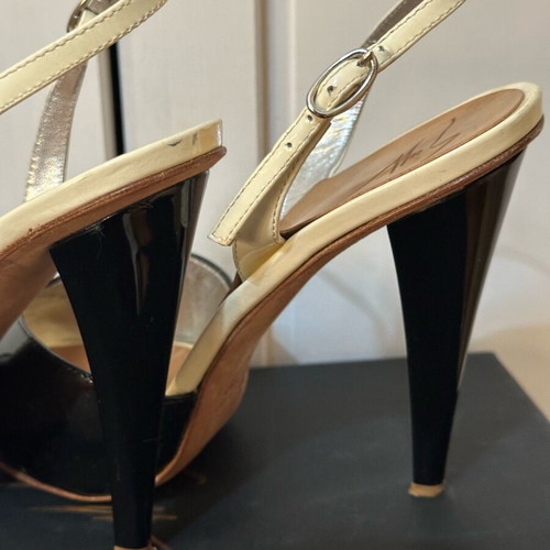 Giuseppe Zanotti patent leather peep toe pumps used, size 38