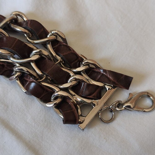 Leather women's belt like new, brown and silver chain detail