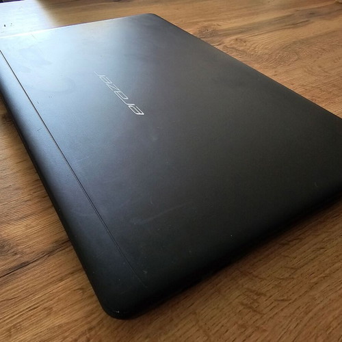 Medion Erazer P6661 laptop 15.6" Intel i5 16GB RAM GTX 950M SSD + 1TB HDD