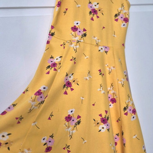 Yellow H&M dress like new with flowers, size M