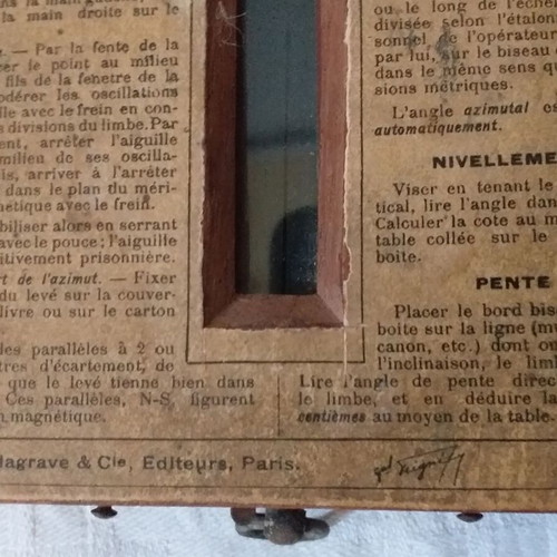 Collectible wooden topographic compass used Delagrave Paris