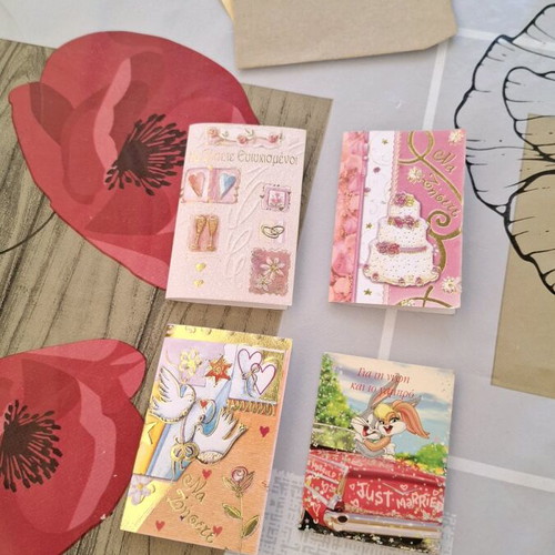Set of 4 mini wedding greeting cards like new