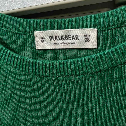 Green women's cropped sweater like new Pull & Bear