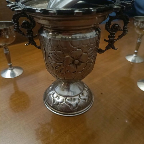Vintage silver-plated container set with 6 glasses like new, decorative and collectible