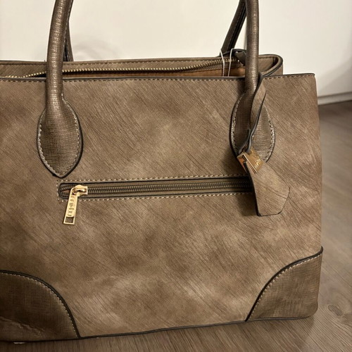 Medium hand bag puro new, brown and beige