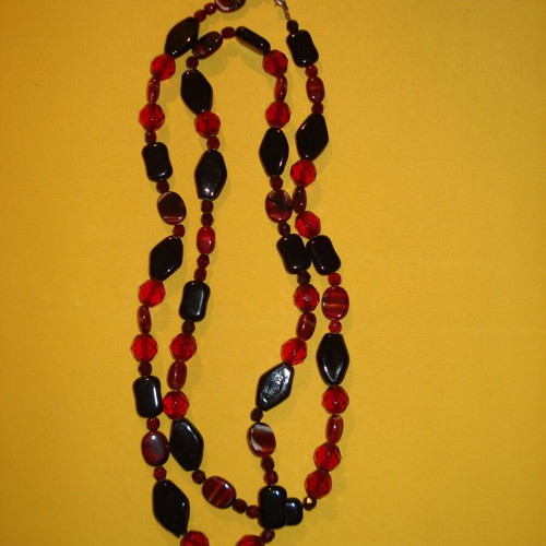 Necklace with stones like new