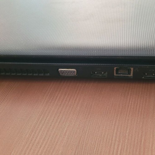 Toshiba Satellite C650D-11G laptop used, for repair or spare parts