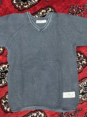 Orchestra thin V neck sweater for 4 years like new, blue