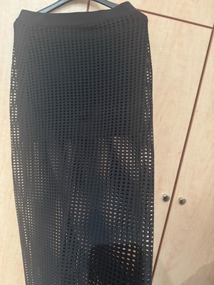 Women's long skirt like new, black mesh