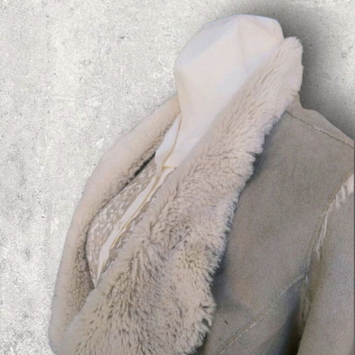 Winter coat like new, size S-M, beige with fur lining