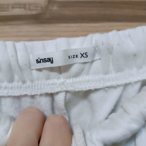 Sinsay sports pants white like new