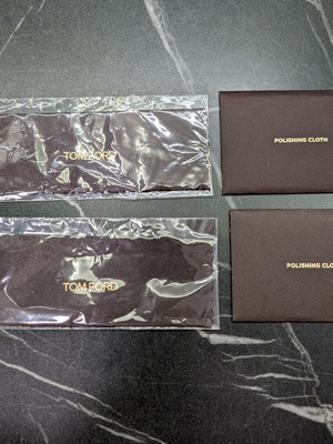 Σετ 2 πανάκια καθαρισμού και γυαλίσματος Tom Ford, καφέ