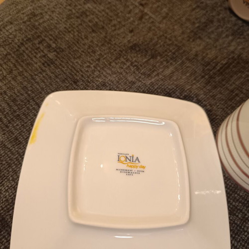 Ionia porcelain tea set new, 5 cups with saucers