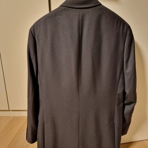 Alfani men's suit like new, dark gray with pin stripe