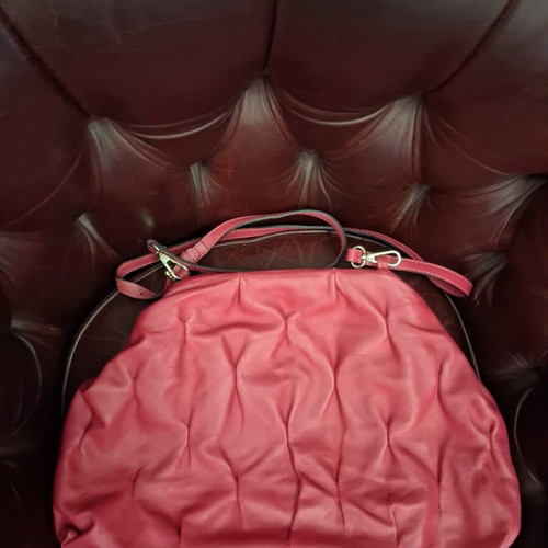 Guy Laroche leather clutch bag like new, pink crossbody