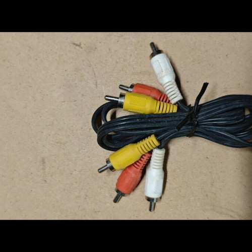 RCA Cable 3x Male to Male 1m like new for Audio and Video