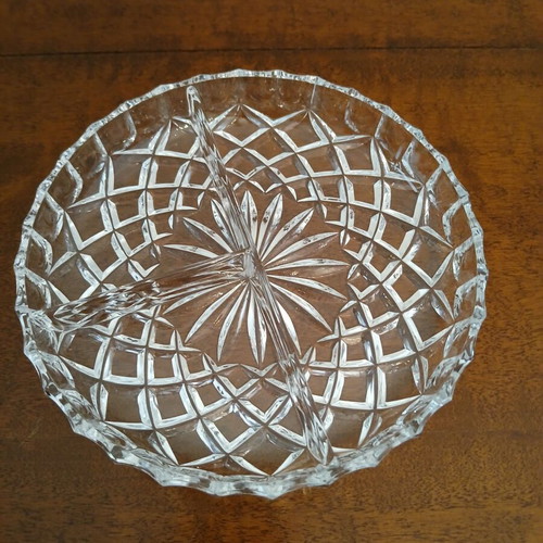 Serving platter for appetizers or nuts like new, orderbrie