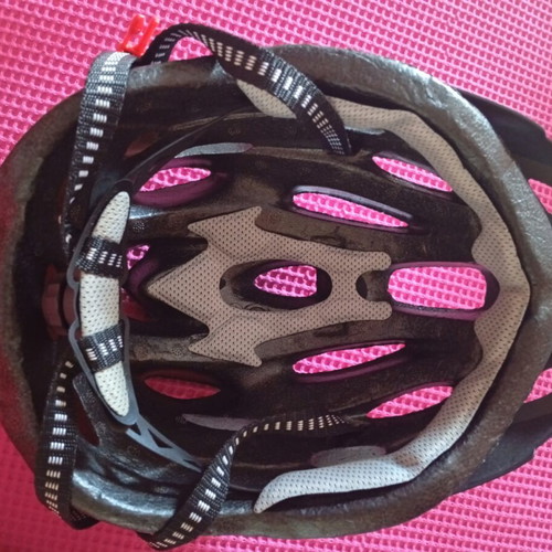 Children's bicycle helmet like new, ages 10-14