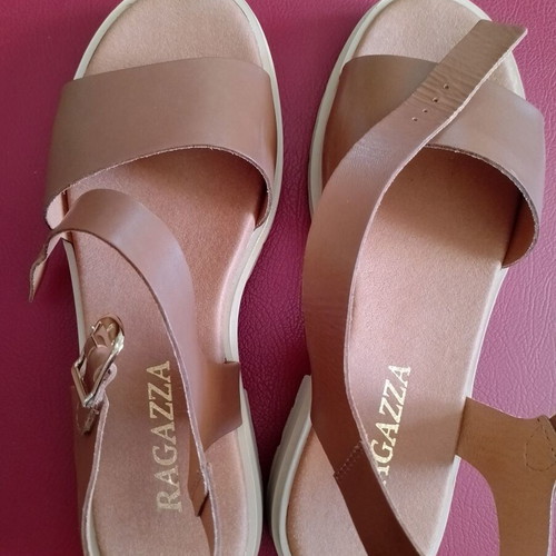 Ragazza leather platform sandals like new, brown