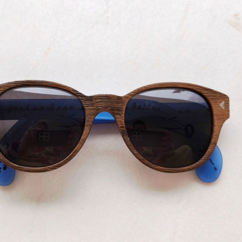 Lozza sunglasses like new with round lenses and acetate wood texture frame