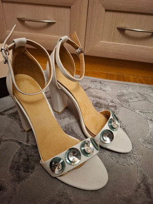 Kurt Geiger women's sandals like new, size 38