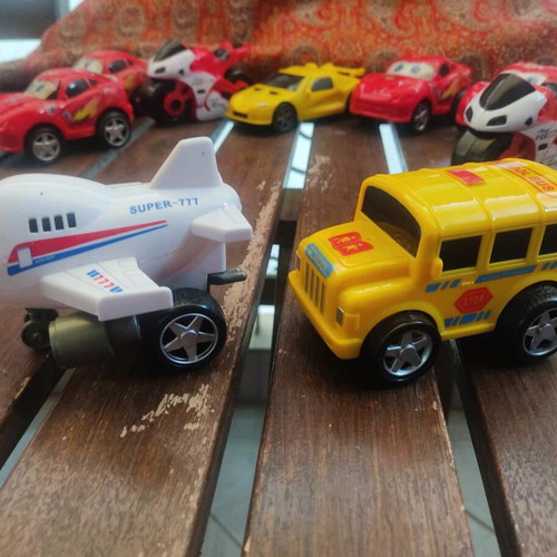 Toy cars used, pack of 9, plastic children's toys