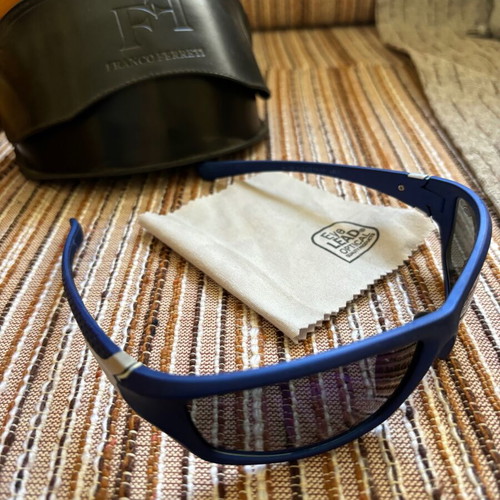 Uvex Sportstyle 310 sunglasses like new, blue plastic frame