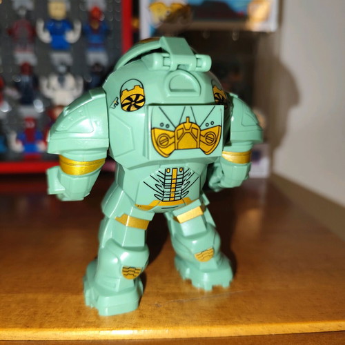 Hulkbuster Iron Man MK 37 figure like new