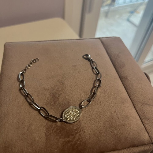 Chain bracelet with gold pendant minimal & chic, like new