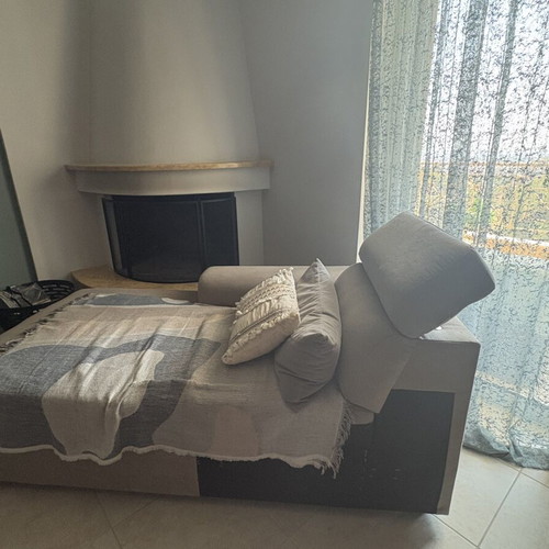 Recliner sofa Praktiker with storage and headrest mechanism, beige-gray