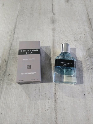 Givenchy Gentleman Only Eau de Toilette 30ml ново
