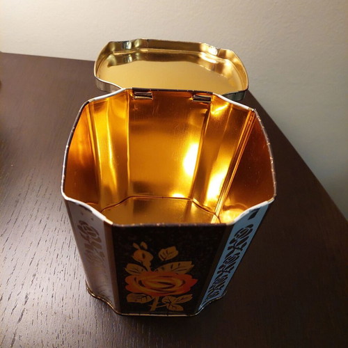 Metal vintage collectible box used, Made in Great Britain 1980s