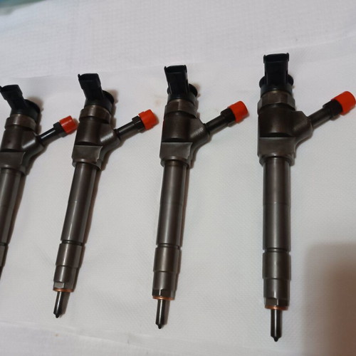 Mazda Ford BT-50 Pick-up and Ranger Mk2 diesel injectors like new, 4 pcs
