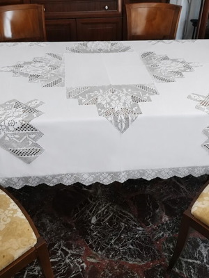 OFFER***Large, white tablecloth.