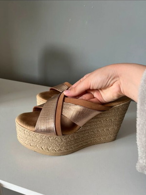Platform wedge sandals like new, size 38, gold and beige