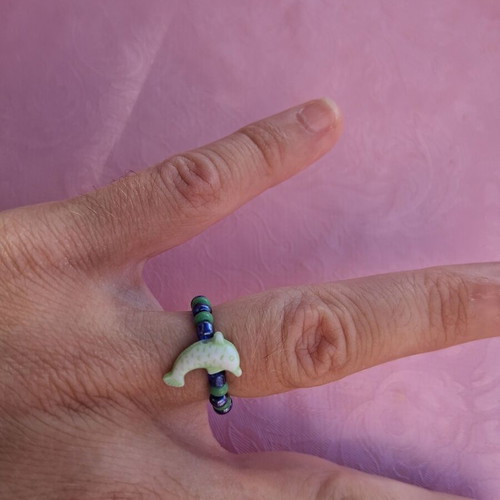 Elastic ring with beads like new, blue and green