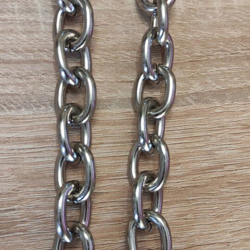 Metal Oval Chain 40mm Large new, sold by the meter