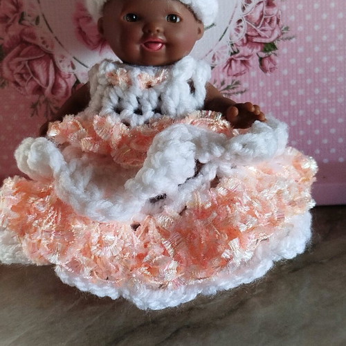 Doll with handmade dress and hat new, 10 cm