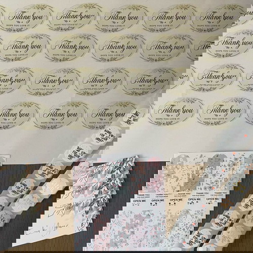 Σετ πακεταρίσματος καινούργιο με ροζ σακούλες και αυτοκόλλητα