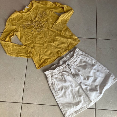 Set white skirt and yellow unicorn blouse used, size 10