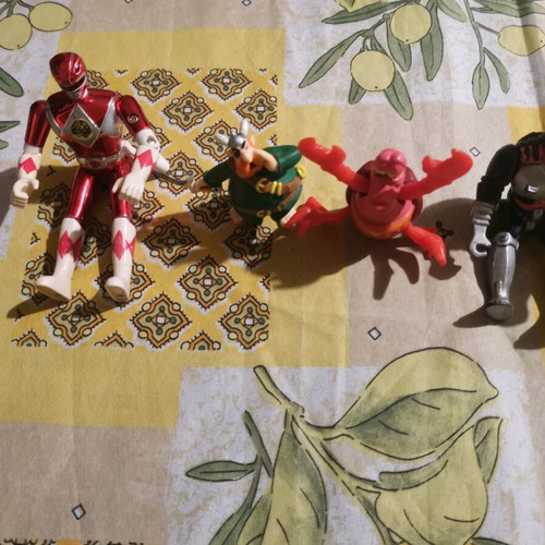 Collectible pack of 4 vintage figures used from the 90s