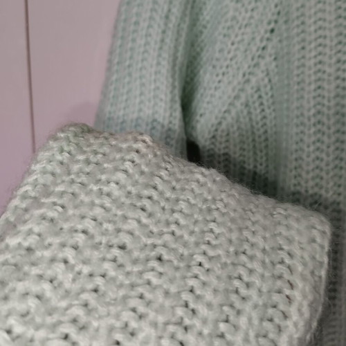 Gina Tricot turtleneck sweater turquoise like new, small medium