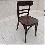  Ξύλινες καρέκλες