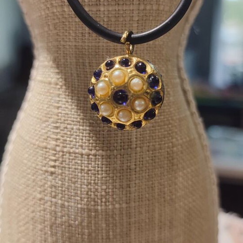 Pendant with strap and beads like new, metal gold part