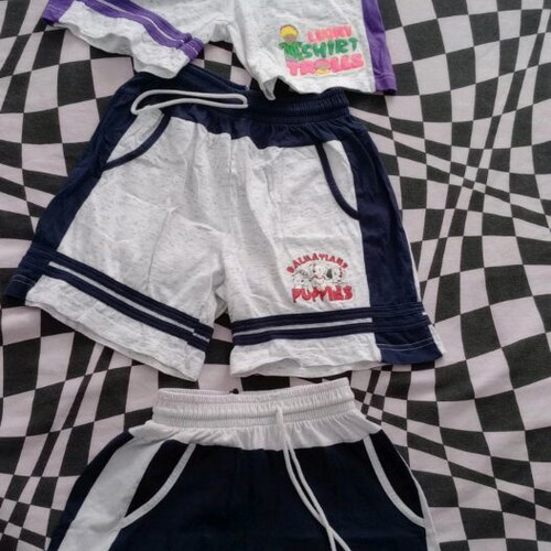 Set of 3 shorts with prints like new, size 6-7 years