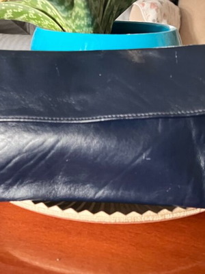 Τσαντάκι πορτοφόλι χειρός δέρμα γνήσιο σαν καινούργιο, μπλε σκούρο
