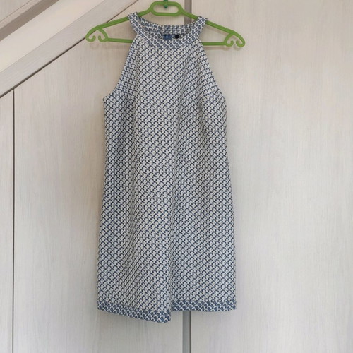 Φόρεμα mini Benetton μεταχειρισμένο με κεντημένο μοτίβο, μέγεθος M/L