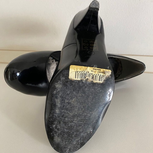Migato black patent leather pumps size 38 like new